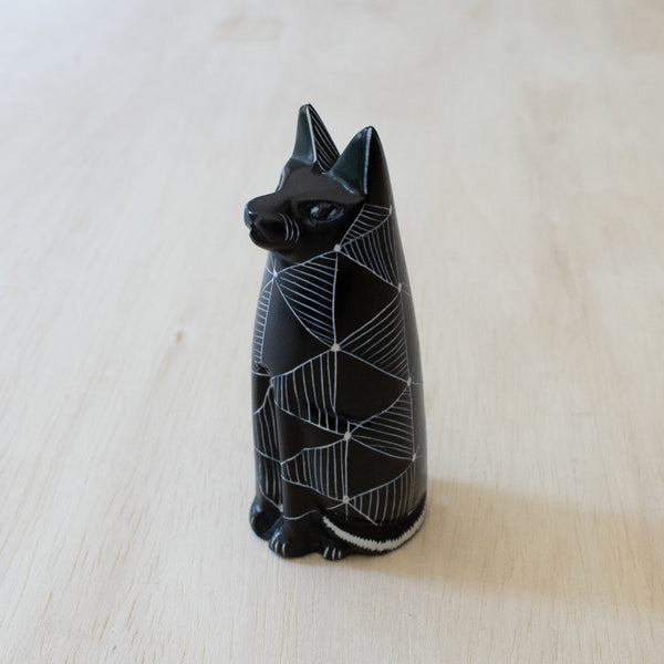 Akija™ Etched Black Sitting Cat
